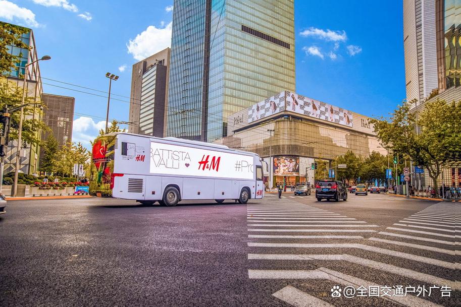 南京痛車定制工廠走紅:車身秒變廣告位,養(yǎng)車零成本時(shí)代來了?